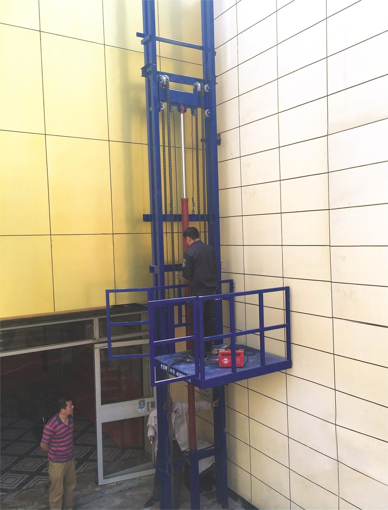 Industrial Steel Scissor Lift Table 48 Inches Lifting Height Yellow Push Button Control